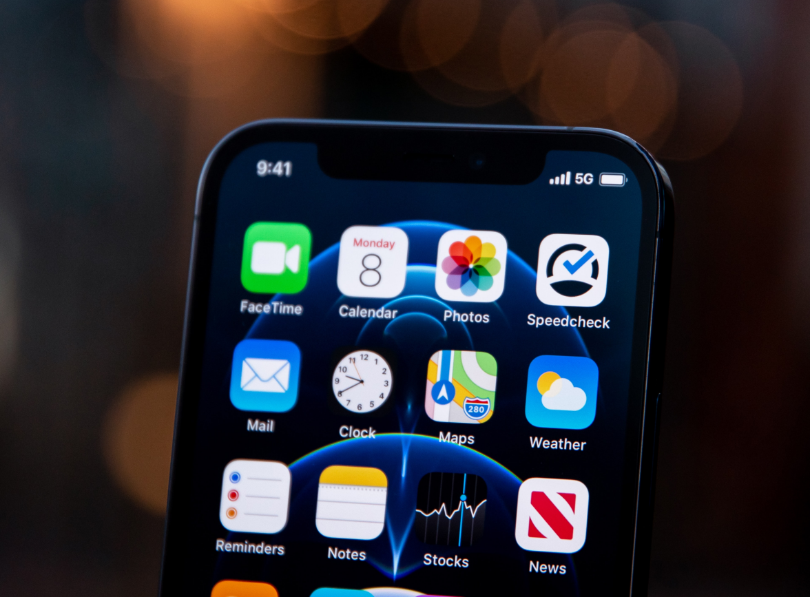 杭州苹果手机维修分享为什么 iPhone 12 在冬季会自动关机 