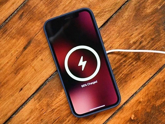 杭州苹果手机维修分享iPhone 12可以随便充电吗 